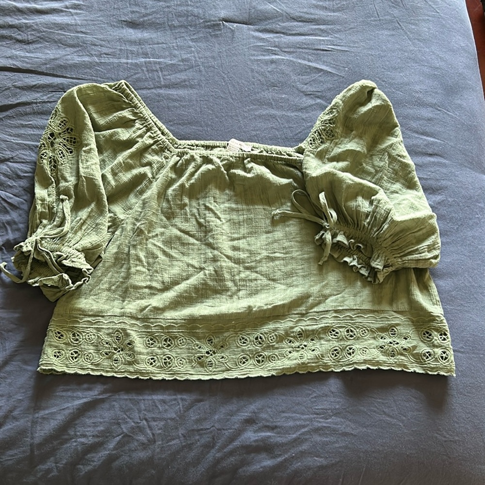 American Eagle Crop Top